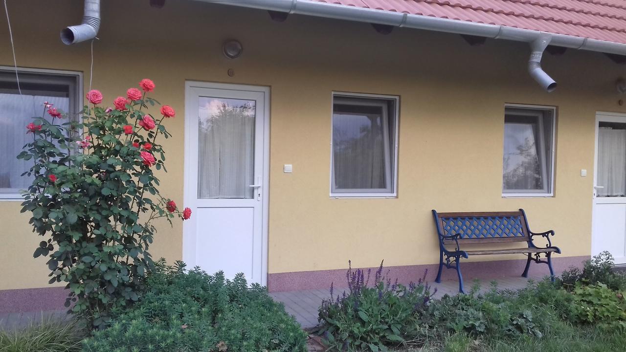 Hotel Rigofuetty Vendeghaz Tiszaalpar Zewnętrze zdjęcie